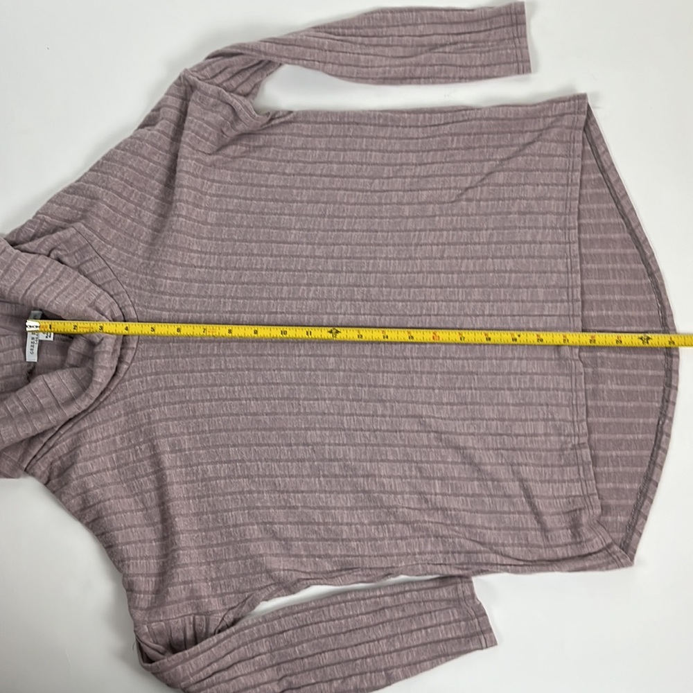 Green Envelope mauve cowl neck pull over long sleeve top - size small - Picture 8 of 8
